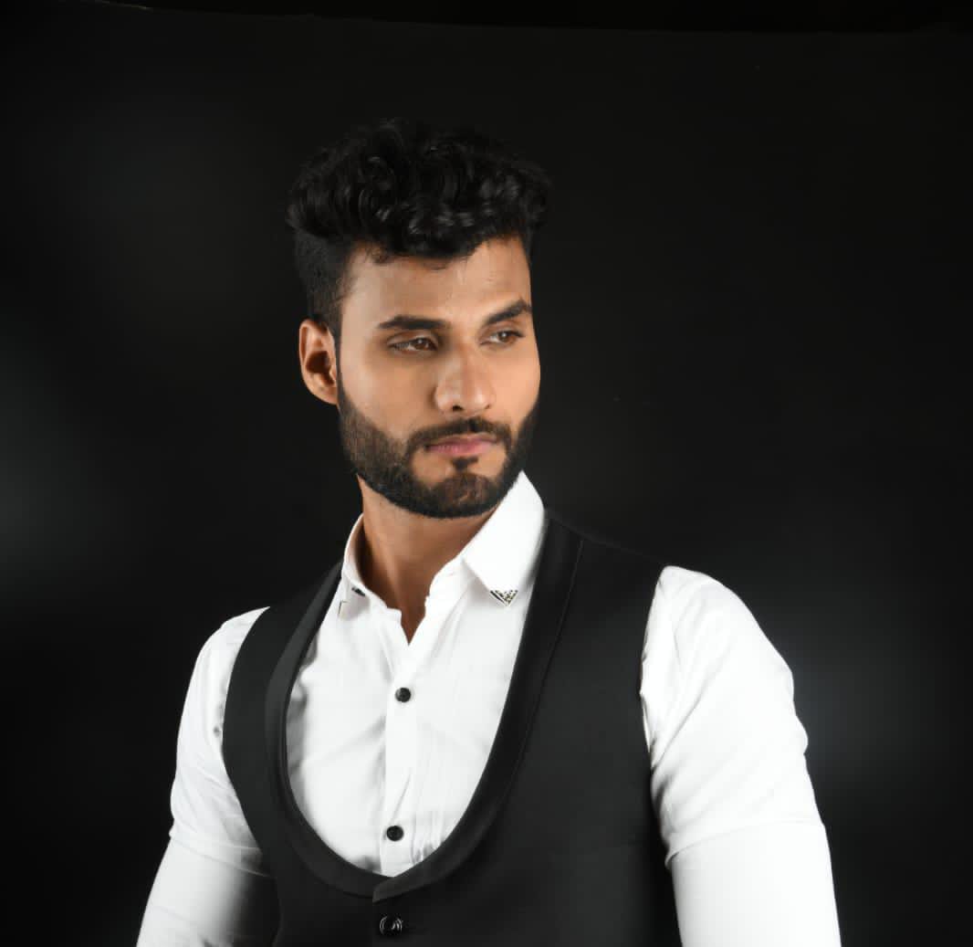Unleashing Dreams: Ruhaan Malik’s Journey from Jaipur to the Runways https://happenrecently.com/ruhaan-maliks/