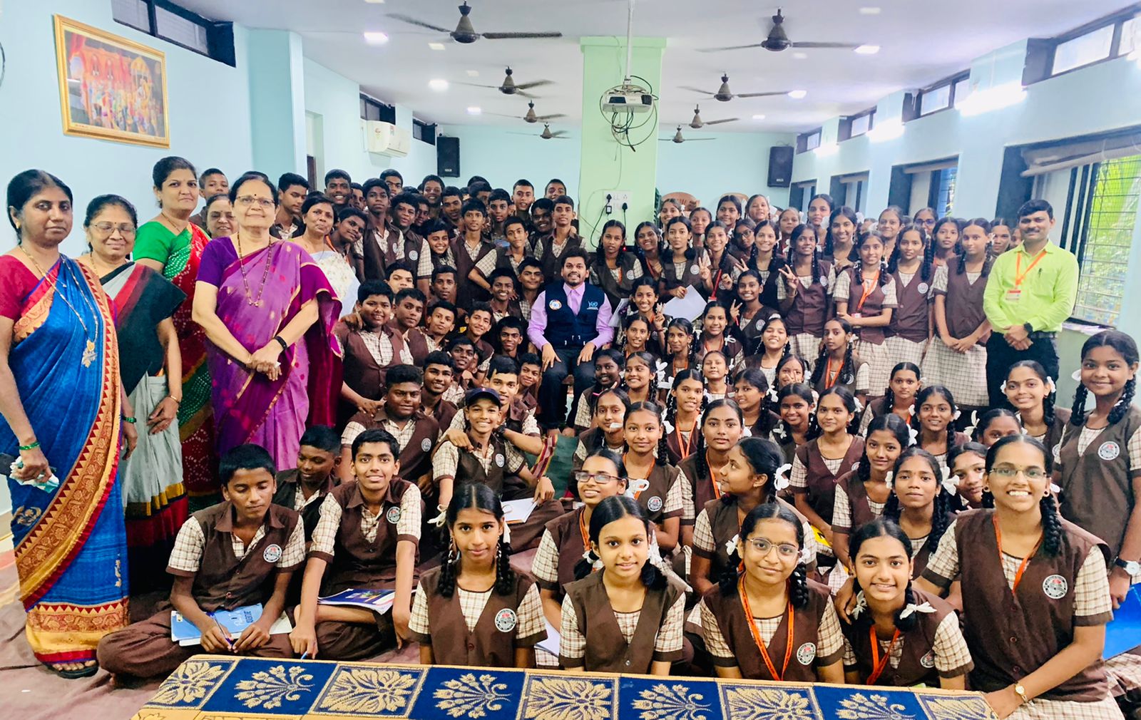 Career Counseling Lecture by Dr. Pratik Inspires and Empowers Students at Swami Vivekananda Vidyamandir Dr. Pratik
