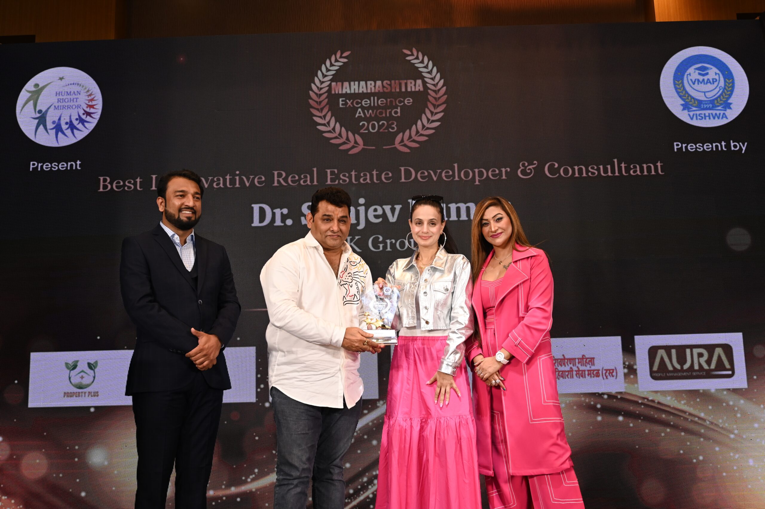 “Swapnil kumar Dudhare, SK Builders & Rajveer Singh grab top Awards At Maharashtra Excellence Award 2023” business excellenc awards