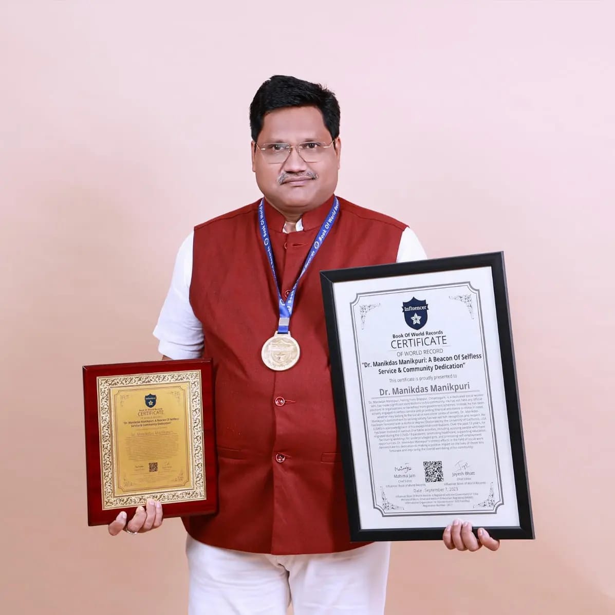 Dr. Manikdas Manikpuri: A Beacon Of Selfless Service Community Dedication Dr. Manikdas Manikpuri