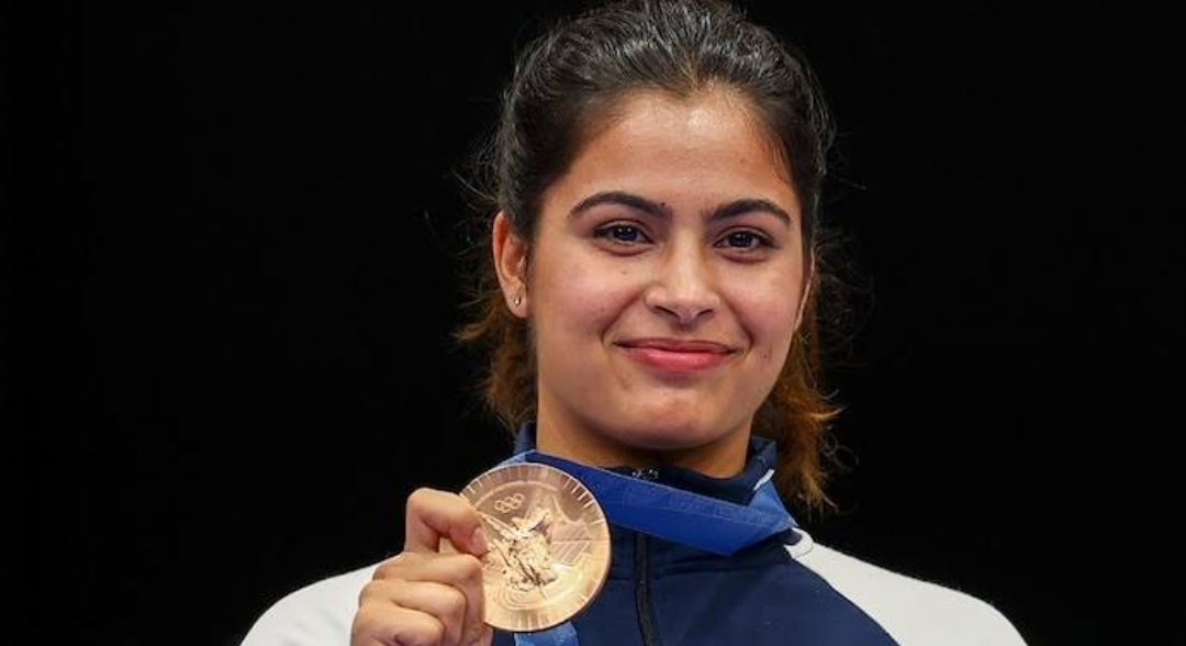 Manu Bhaker’s ecstatic response to being named India’s flag bearer at closing ceremony spreads widely