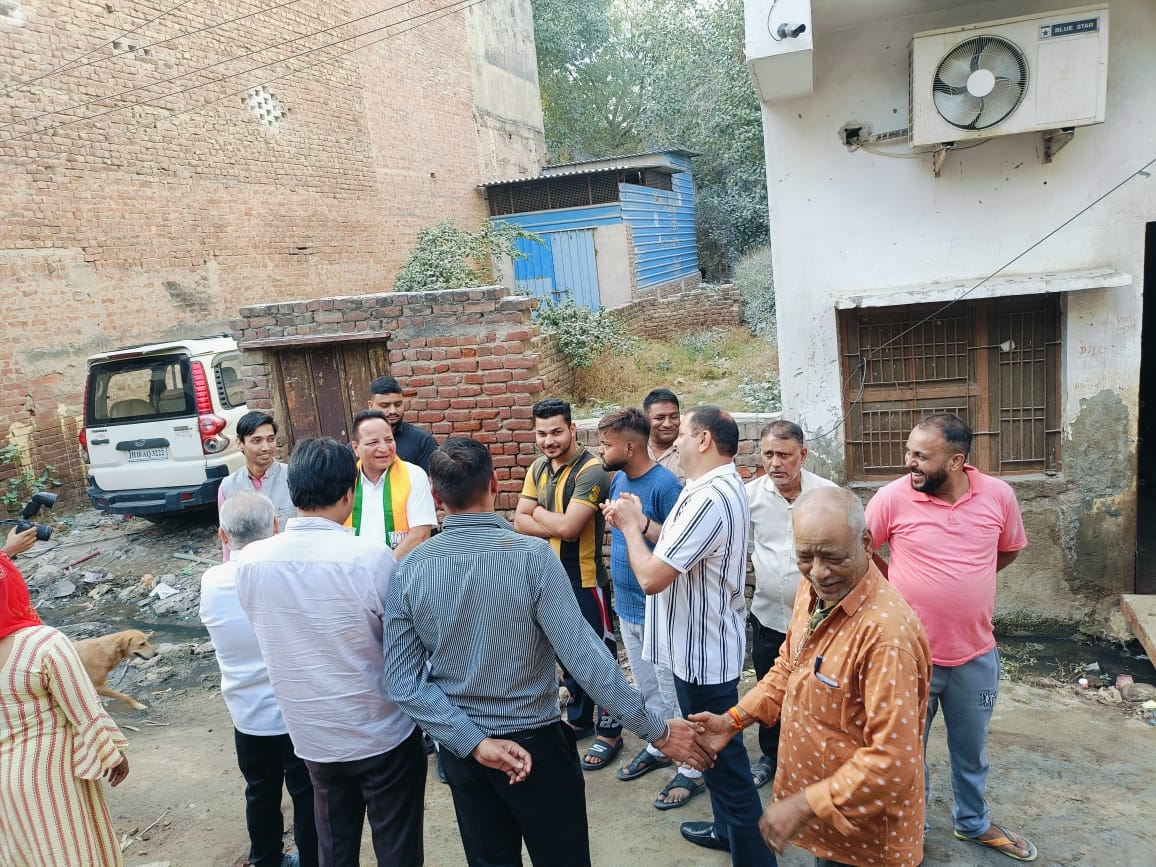 People are troubled by water sewers and bad roads in Uttam Nagar – Subhash Maggo Subhash Maggo