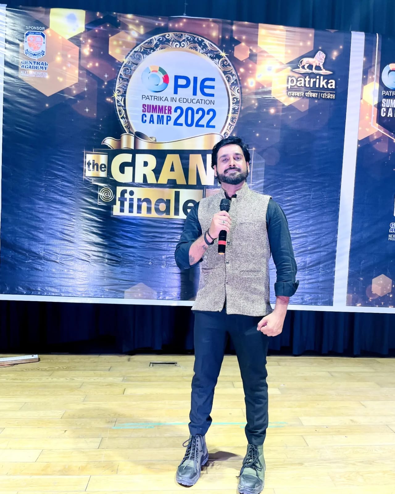 Kamlesh Soni FF: The Best Anchor and Choreographer of Rajasthan Kamlesh Soni FF