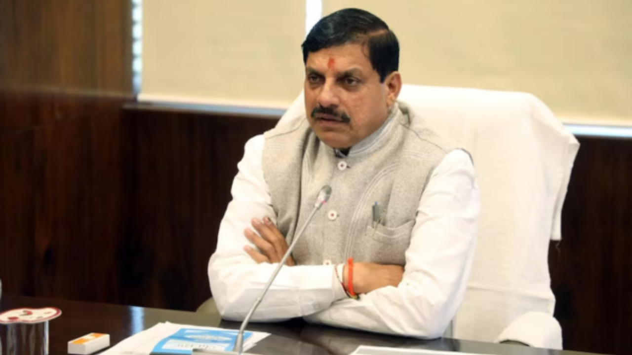 Chief Minister Dr. Mohan Yadav Inspires Students in Balaghat, Reviews District Development Work Chief Minister Dr. Mohan Yadav